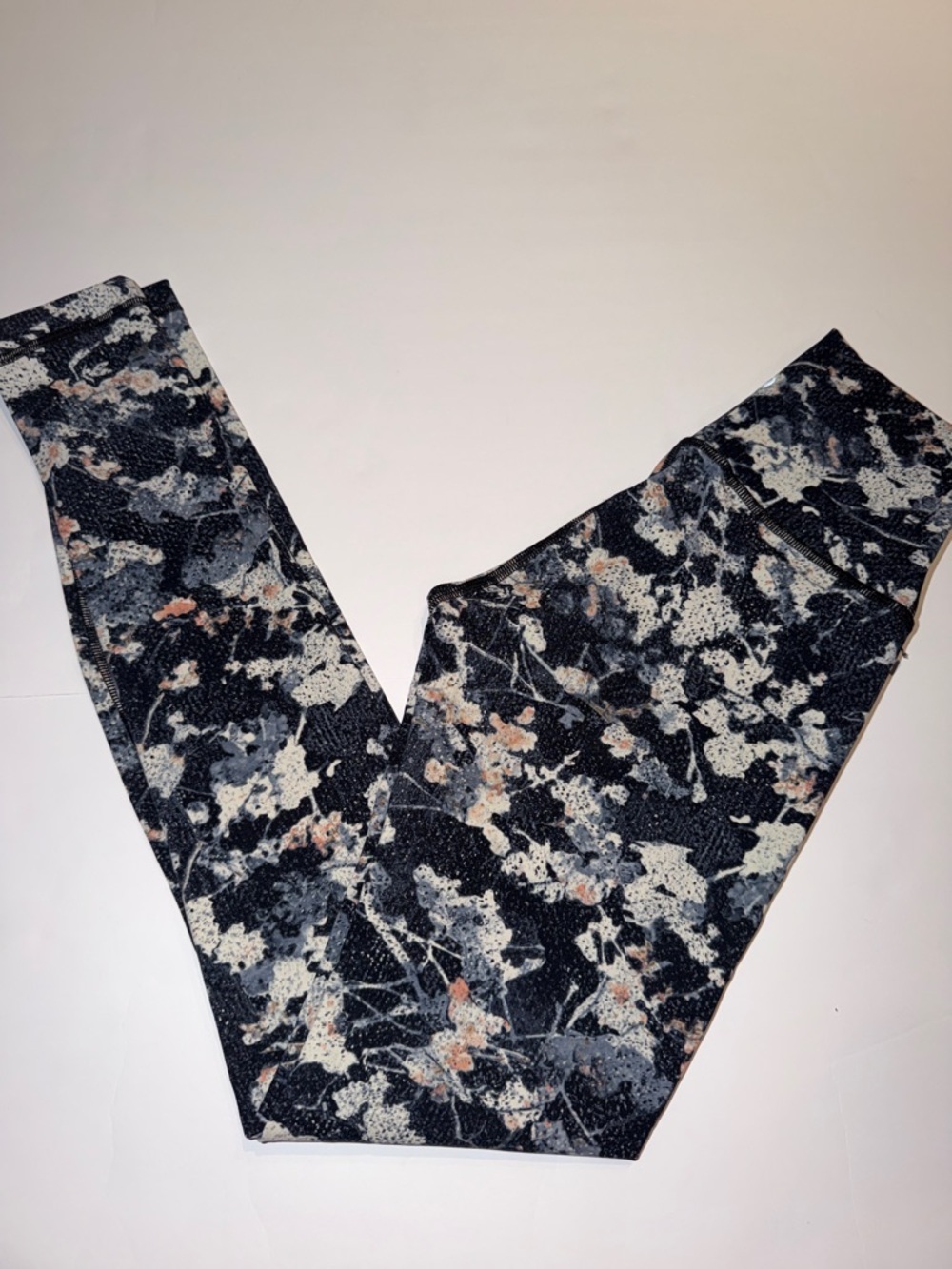 Lululemon Navy Blue and White Floral Leggings